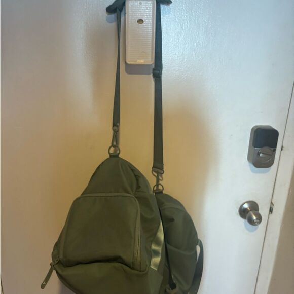 Gymshark GYM BAG travel luggage overnight backpack accessory logo shoulder bag - Picture 8 of 14